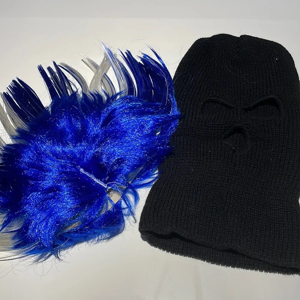 Bundle of two dress up hats.